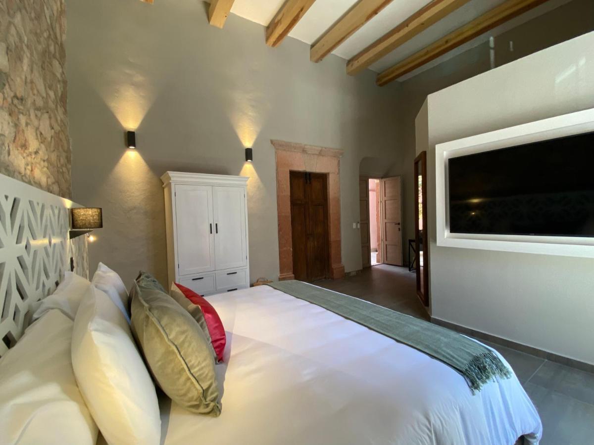 Casa Once Hotel